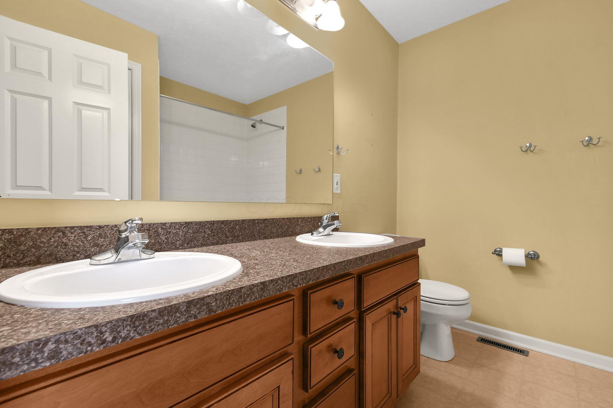 403 Trail, Pataskala, Ohio image 39