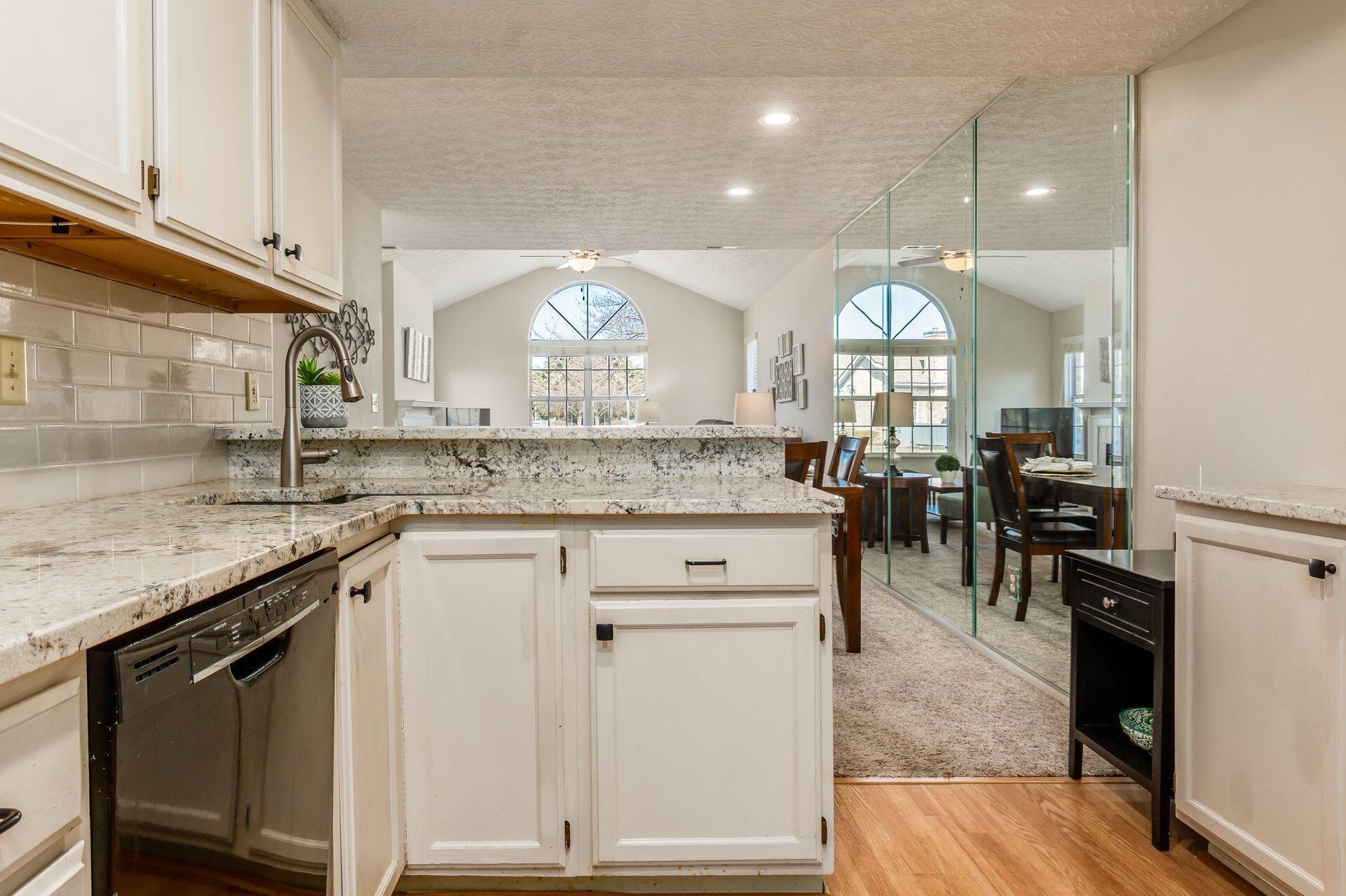 3763 Mill Stream Drive #12, Hilliard, Ohio image 12