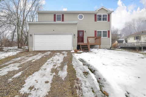 Photo of 153 Northern Spy Drive, Howard, OH 43028 (MLS # 226004636)