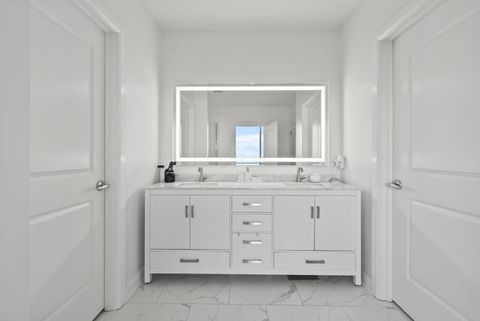 Tiny photo for 300 W Spring Street 1105 #1105, Columbus, OH 43215 (MLS # 226005117)