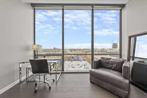 Tiny photo for 300 W Spring Street 1105 #1105, Columbus, OH 43215 (MLS # 226005117)