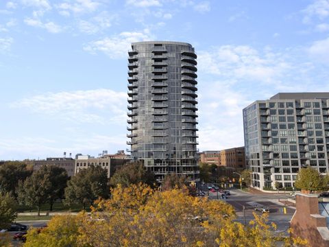 Tiny photo for 300 W Spring Street 1105 #1105, Columbus, OH 43215 (MLS # 226005117)