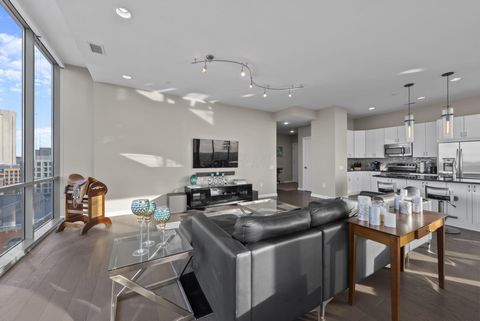 Tiny photo for 300 W Spring Street 1105 #1105, Columbus, OH 43215 (MLS # 226005117)