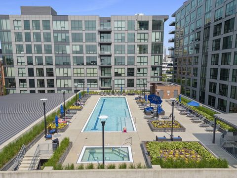 Tiny photo for 300 W Spring Street 1105 #1105, Columbus, OH 43215 (MLS # 226005117)