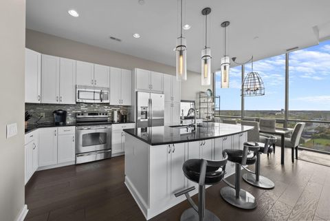 Tiny photo for 300 W Spring Street 1105 #1105, Columbus, OH 43215 (MLS # 226005117)