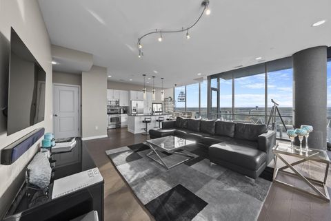 Tiny photo for 300 W Spring Street 1105 #1105, Columbus, OH 43215 (MLS # 226005117)