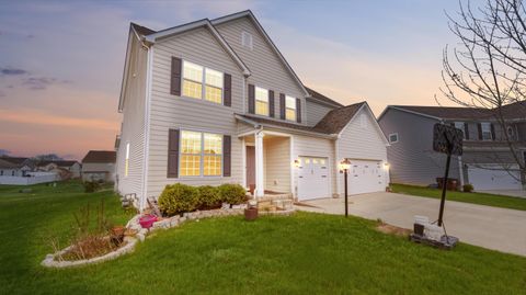 Photo of 114 Heft Court, Pickerington, OH 43147 (MLS # 226010469)