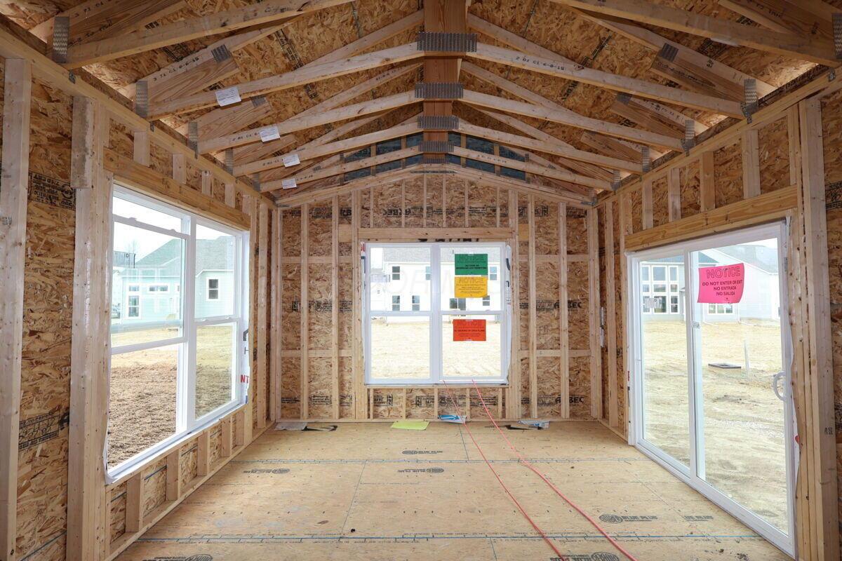 158 Sienna Glenn Drive, Lewis Center, Ohio image 3