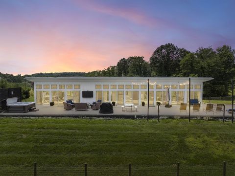 Photo of 19718 Feathers Road, Logan, OH 43138 (MLS # 226003843)