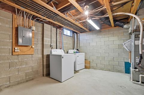 Tiny photo for 5589 Valencia Park Boulevard 11A #11A, Hilliard, OH 43026 (MLS # 225037629)