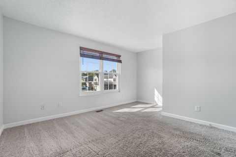 Tiny photo for 5589 Valencia Park Boulevard 11A #11A, Hilliard, OH 43026 (MLS # 225037629)