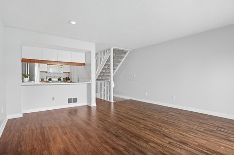 Tiny photo for 5589 Valencia Park Boulevard 11A #11A, Hilliard, OH 43026 (MLS # 225037629)