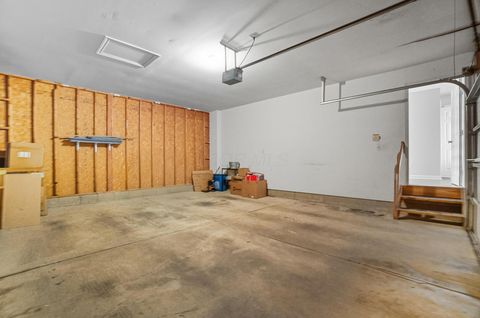 Tiny photo for 5589 Valencia Park Boulevard 11A #11A, Hilliard, OH 43026 (MLS # 225037629)