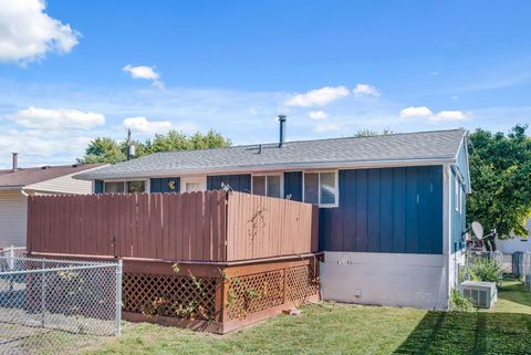 Tiny photo for 625 Rochelle Drive, Marion, OH 43302 (MLS # 225039525)