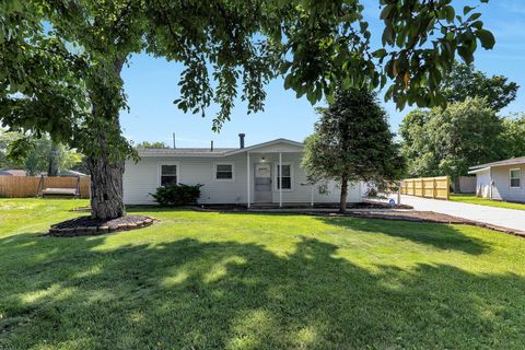 Photo of 1116 Gibson Road, Reynoldsburg, OH 43068 (MLS # 226017675)