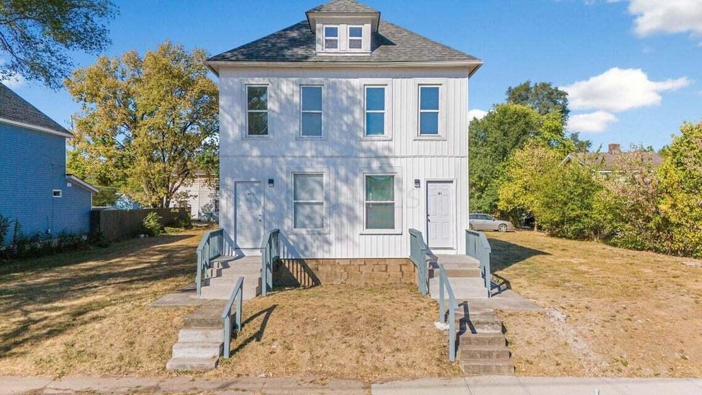Photo of 189-191 N Central Avenue, Columbus, OH 43222 (MLS # 226037291)