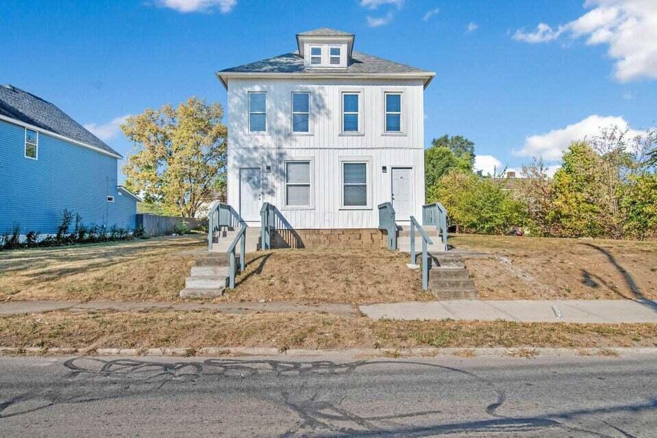 Photo of 189-191 N Central Avenue, Columbus, OH 43222 (MLS # 226037291)