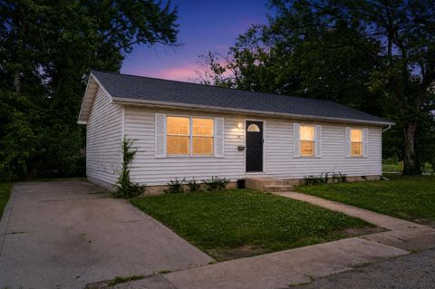 Photo of 2106 Sagamore Road, Columbus, OH 43219 (MLS # 226022881)