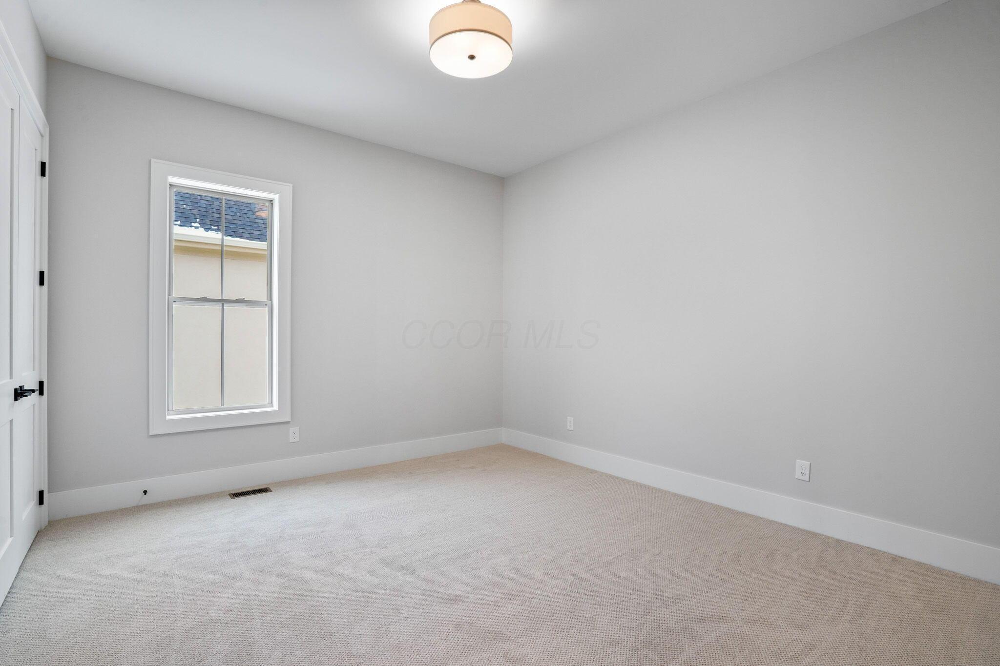 6192 Garden Loop Loop, Westerville, Ohio image 8