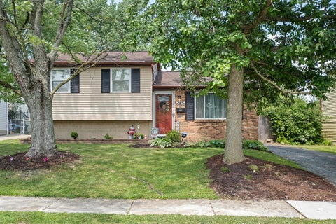 Photo of 858 Upwoods Drive, Columbus, OH 43228 (MLS # 226021028)