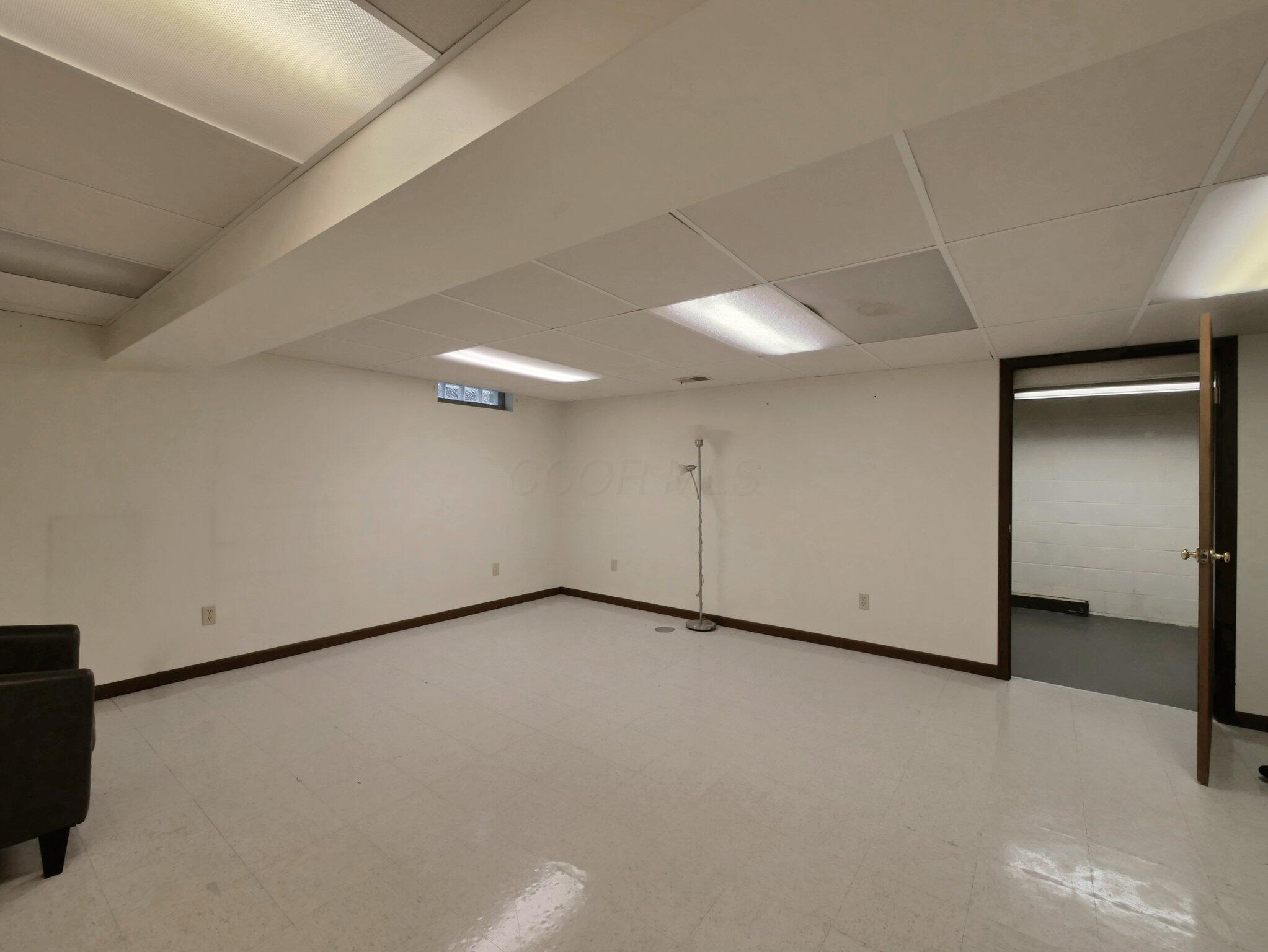 5840 Godown Road, Columbus, Ohio image 37