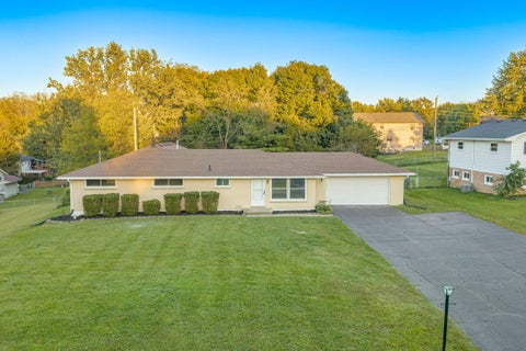 Photo of 2462 Thor Drive, Springfield, OH 45503 (MLS # 226037149)