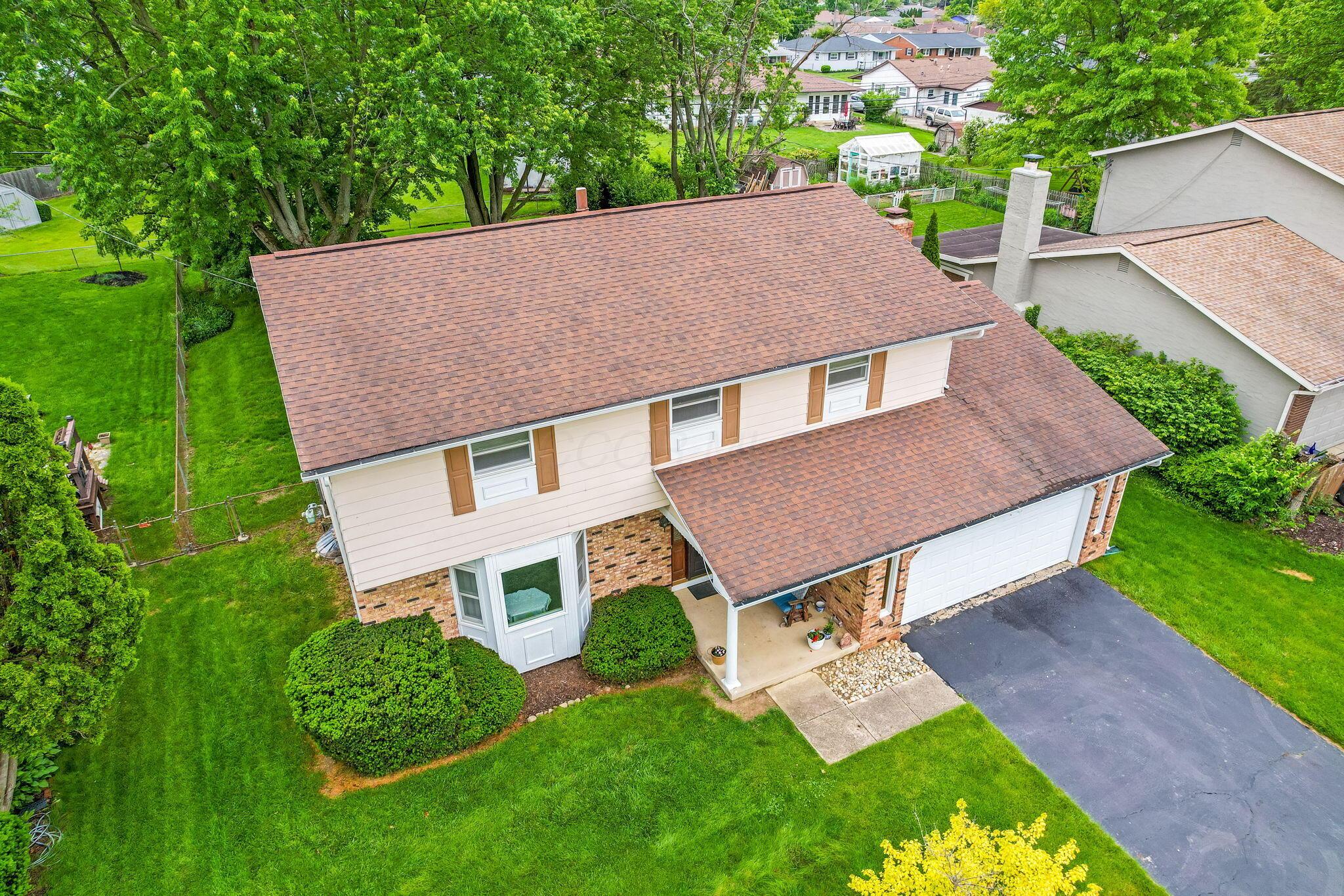 2752 Woodgrove Drive, Grove City, Ohio image 23