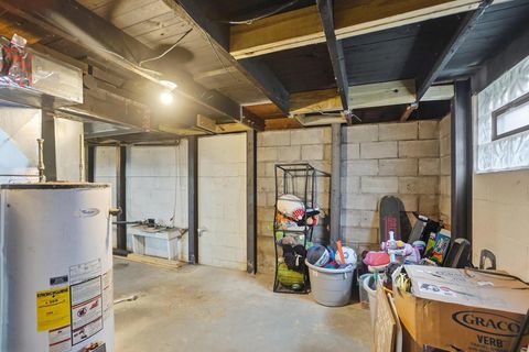 Tiny photo for 132 N Pierce Avenue, Lancaster, OH 43130 (MLS # 225044629)