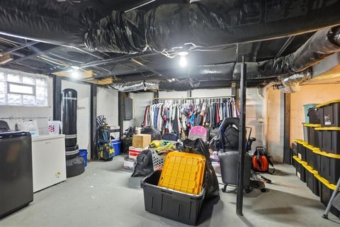 Tiny photo for 132 N Pierce Avenue, Lancaster, OH 43130 (MLS # 225044629)