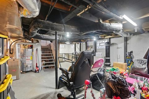 Tiny photo for 132 N Pierce Avenue, Lancaster, OH 43130 (MLS # 225044629)