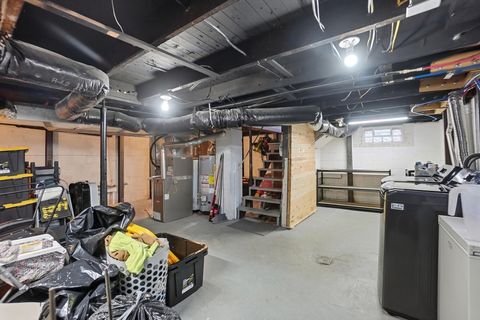 Tiny photo for 132 N Pierce Avenue, Lancaster, OH 43130 (MLS # 225044629)