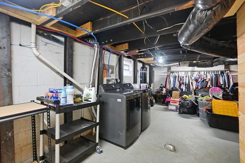 Tiny photo for 132 N Pierce Avenue, Lancaster, OH 43130 (MLS # 225044629)