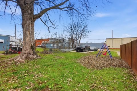 Tiny photo for 132 N Pierce Avenue, Lancaster, OH 43130 (MLS # 225044629)