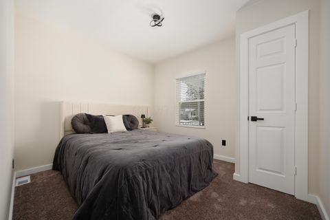 Tiny photo for 704 Hanford Street, Columbus, OH 43206 (MLS # 225044763)