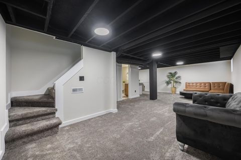 Tiny photo for 704 Hanford Street, Columbus, OH 43206 (MLS # 225044763)