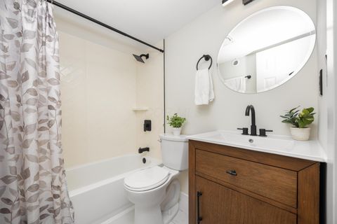 Tiny photo for 704 Hanford Street, Columbus, OH 43206 (MLS # 225044763)