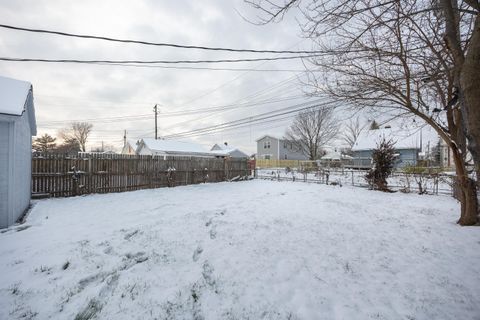 Tiny photo for 704 Hanford Street, Columbus, OH 43206 (MLS # 225044763)
