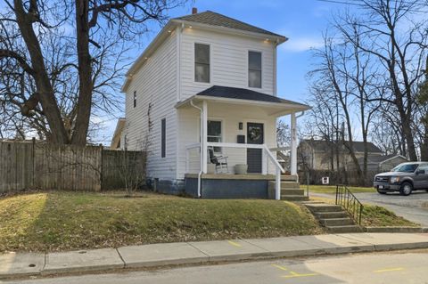 Photo of 615 E Columbus Street, Columbus, OH 43206 (MLS # 226006178)