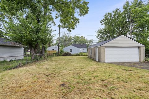 Tiny photo for 986 Loretta Avenue, Columbus, OH 43211 (MLS # 225044485)