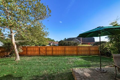 Tiny photo for 2383 Birch Bark Trail, Grove City, OH 43123 (MLS # 225037510)