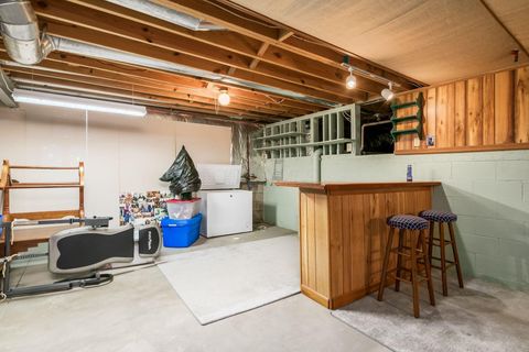 Tiny photo for 2383 Birch Bark Trail, Grove City, OH 43123 (MLS # 225037510)