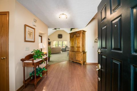 Tiny photo for 2383 Birch Bark Trail, Grove City, OH 43123 (MLS # 225037510)