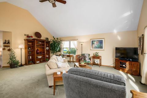 Tiny photo for 2383 Birch Bark Trail, Grove City, OH 43123 (MLS # 225037510)