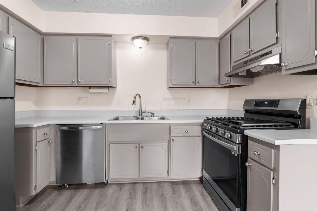 Columbus, Ohio 43214, United States, 1 Bedroom Bedrooms, ,1 BathroomBathrooms,Residential,Contingent,117798