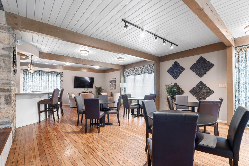 Columbus, Ohio 43214, United States, 1 Bedroom Bedrooms, ,1 BathroomBathrooms,Residential,Contingent,117798