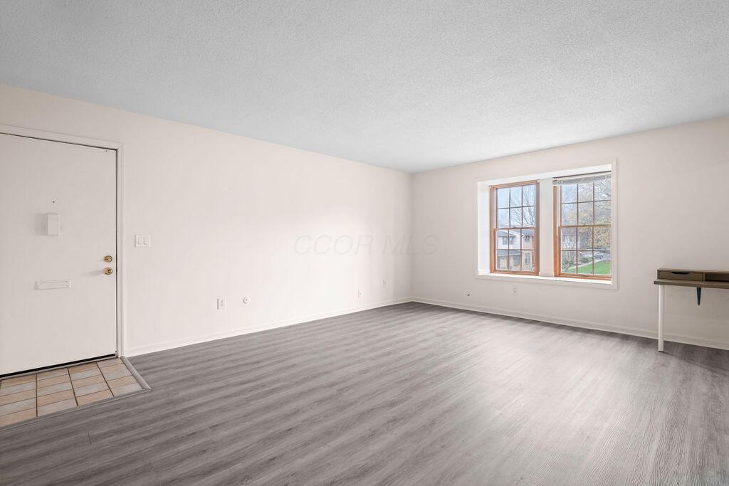 Columbus, Ohio 43214, United States, 1 Bedroom Bedrooms, ,1 BathroomBathrooms,Residential,Contingent,117798