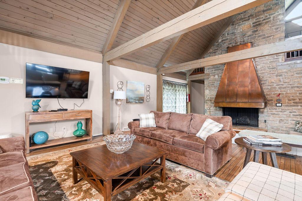 Columbus, Ohio 43214, United States, 1 Bedroom Bedrooms, ,1 BathroomBathrooms,Residential,Contingent,117798