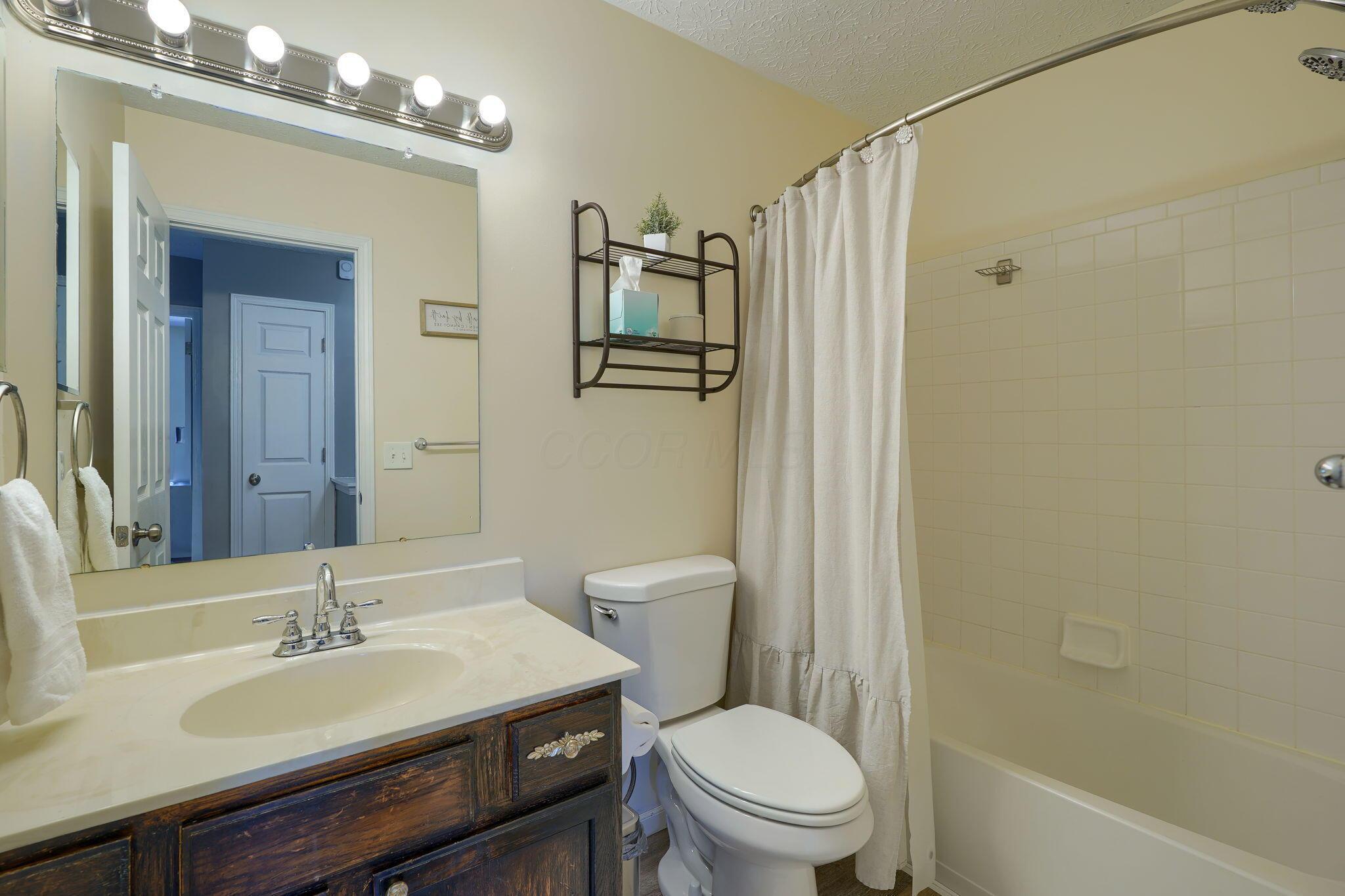 5745 Silver Spurs Lane, Galloway, Ohio image 38