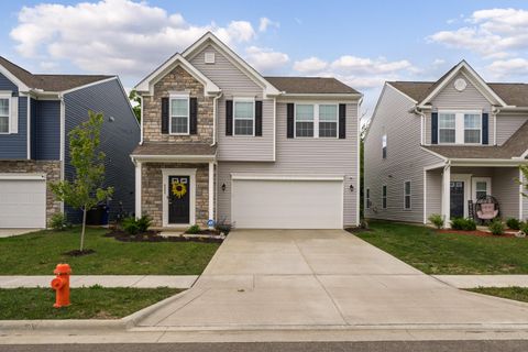 Photo of 4249 Portwatch Drive, Canal Winchester, OH 43110 (MLS # 226018819)