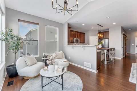 Tiny photo for 233 Auburn Drive, Newark, OH 43055 (MLS # 225044905)